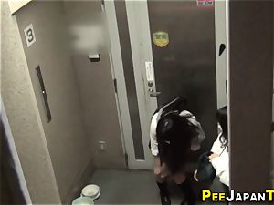 japanese teenagers pissing